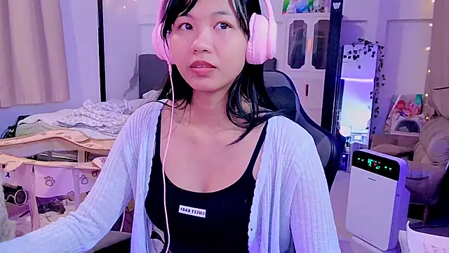 Kana G online show from March 7, 2025, 1:51 pm