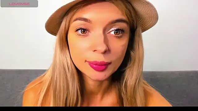  ellen meow  online show from May 11, 2026, 8:06 pm