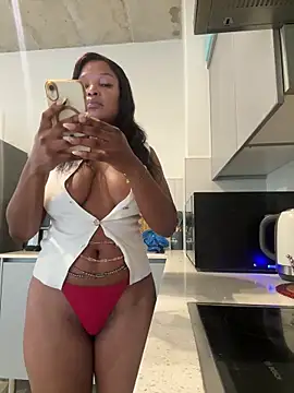 slimcateee online show from March 6, 2026, 9:39 am