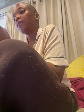 slimcateee online show from July 17, 2026, 12:01 pm