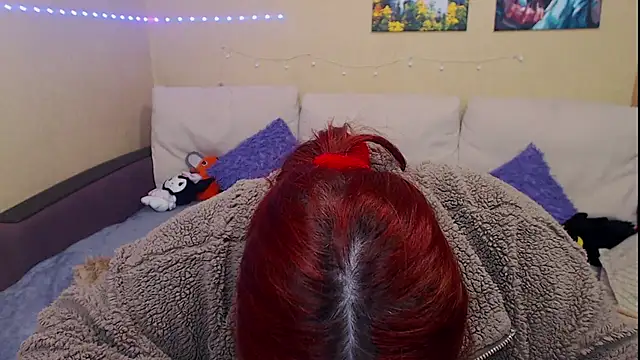 Snapshot of JuliaKeln chatting on February 21, 2025, 10:48 pm JuliaKeln online show from February 21, 2025, 10:48 pm