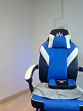 KittyKardy online show from February 3, 2026, 2:53 am