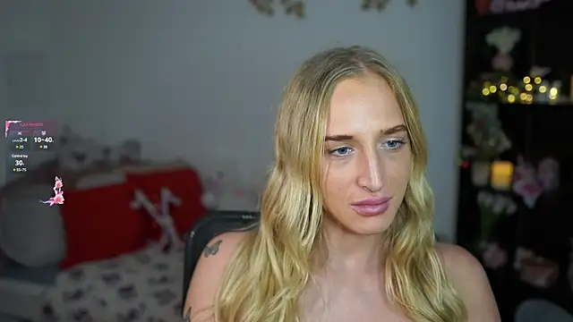 Nicolette  Shea  online show from December 23, 2024, 4:28 pm