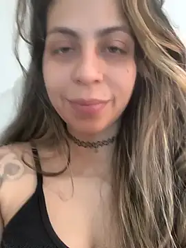 Snapshot of Rose_Gang chatting on January 15, 2025, 4:00 pm Rose Gang online show from January 15, 2025, 4:00 pm