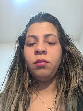 Snapshot of Rose_Gang chatting on February 23, 2025, 8:39 am Rose Gang online show from February 23, 2025, 8:39 am