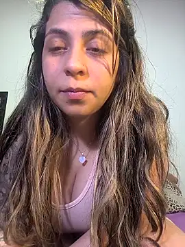 Snapshot of Rose_Gang chatting on February 24, 2025, 7:22 am Rose Gang online show from February 24, 2025, 7:22 am