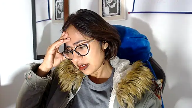 fantasty nylon online show from January 17, 2025, 11:29 pm