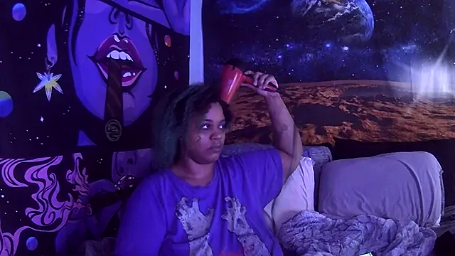 AutumnHart online show from January 30, 2025, 2:47 pm