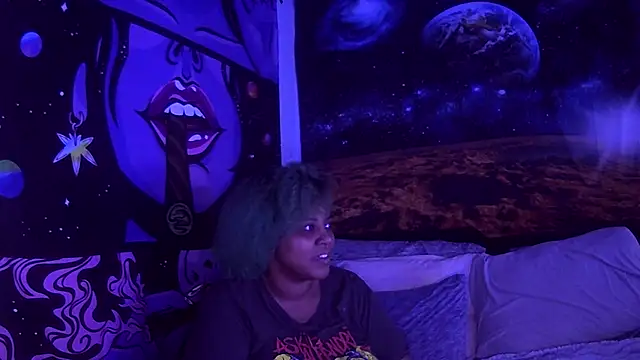 AutumnHart online show from February 2, 2025, 1:52 pm