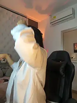 ZarahEvans online show from November 8, 2025, 7:12 pm