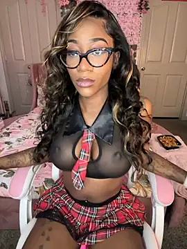 Snapshot of VixenCapri chatting on December 30, 2024, 7:00 pm VixenCapri online show from December 30, 2024, 7:00 pm