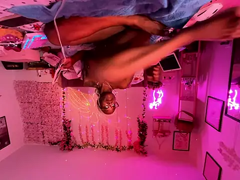 VixenCapri online show from February 11, 2026, 9:47 am