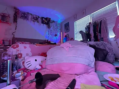 VixenCapri online show from March 25, 2026, 5:52 pm