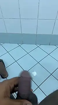 SLhotman online show from March 17, 2025, 8:29 am