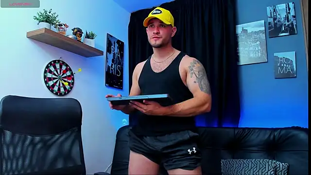 AndrewDiaz online show from December 16, 2024, 3:40 am