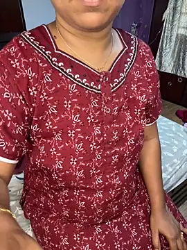 Snapshot of kannadatelugugirl chatting on October 4, 2025, 5:27 am kannadatelugugirl online show from October 4, 2025, 5:27 am