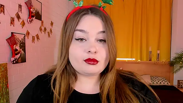 KimberlyMaran online show from December 17, 2024, 12:33 pm