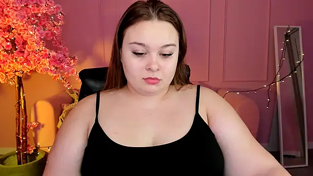 KimberlyMaran online show from December 28, 2024, 9:09 am