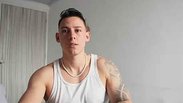 Muscle King Cum online show from April 17, 2026, 2:53 pm