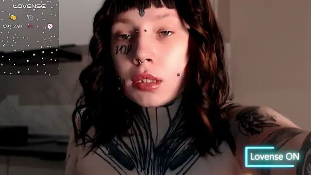 Snapshot of tradishka chatting on December 28, 2024, 4:30 am tradishka online show from December 28, 2024, 4:30 am