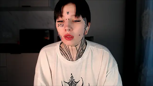 Snapshot of tradishka chatting on January 15, 2025, 1:09 pm tradishka online show from January 15, 2025, 1:09 pm