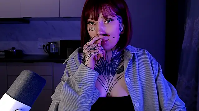 Snapshot of tradishka chatting on February 8, 2025, 10:40 pm tradishka online show from February 8, 2025, 10:40 pm