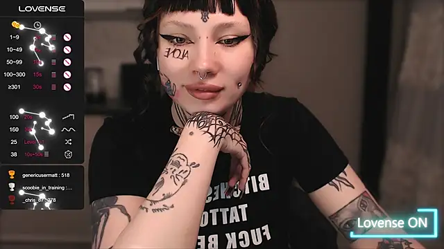 Snapshot of tradishka chatting on February 15, 2025, 4:56 pm tradishka online show from February 15, 2025, 4:56 pm