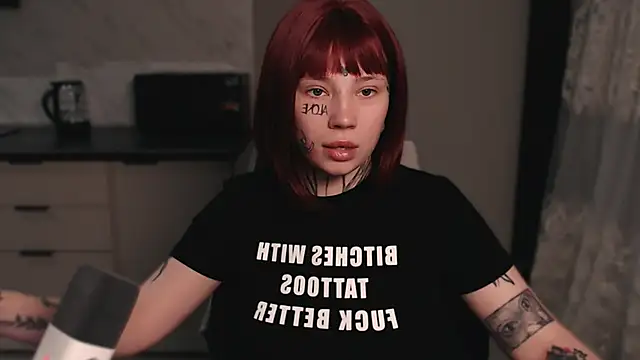 Snapshot of tradishka chatting on March 18, 2025, 9:53 pm tradishka online show from March 18, 2025, 9:53 pm