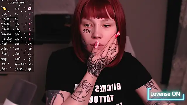 Snapshot of tradishka chatting on March 19, 2025, 12:59 am tradishka online show from March 19, 2025, 12:59 am