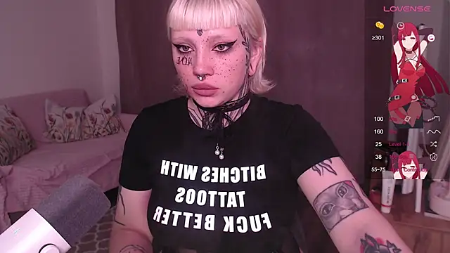 Snapshot of tradishka chatting on September 9, 2025, 8:41 pm tradishka online show from September 9, 2025, 8:41 pm