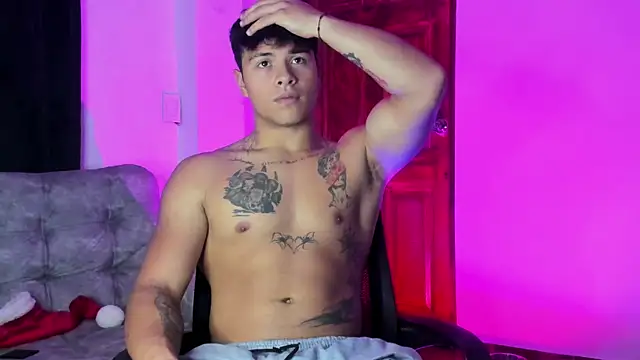 Snapshot of Dominic_Biker__ chatting on December 18, 2025, 12:27 am Dominic Biker online show from December 18, 2025, 12:27 am