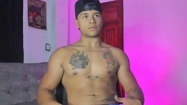 Snapshot of Dominic_Biker__ chatting on April 24, 2026, 2:36 am Dominic Biker online show from April 24, 2026, 2:36 am