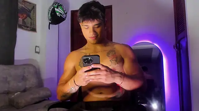 Snapshot of Dominic_Biker__ chatting on May 12, 2026, 3:14 am Dominic Biker online show from May 12, 2026, 3:14 am