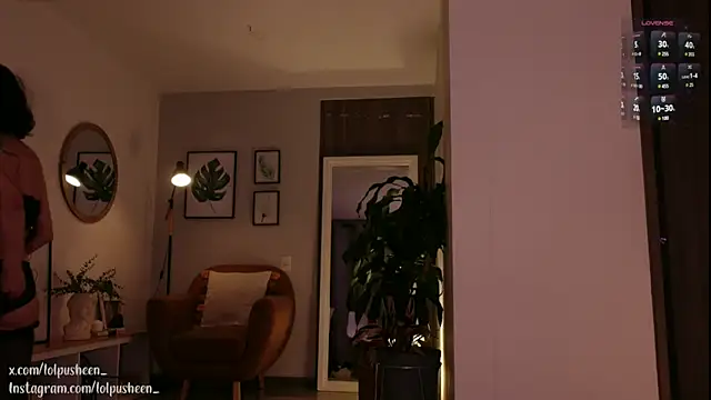 JulietteDee online show from March 3, 2025, 12:15 am