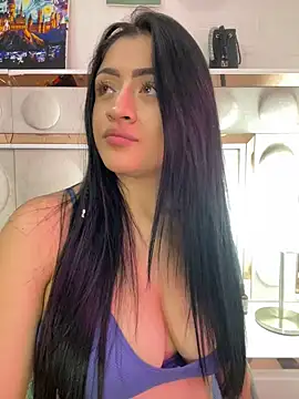 lucianaroy online show from January 30, 2025, 11:55 pm