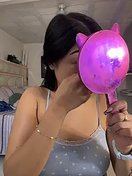 lucianaroy online show from July 16, 2026, 4:46 pm