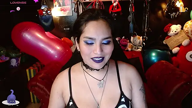 kureiji hentaii online show from December 3, 2025, 12:51 am