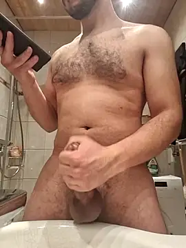 Snapshot of Elfucker77 chatting on February 9, 2026, 6:28 am Elfucker77 online show from February 9, 2026, 6:28 am