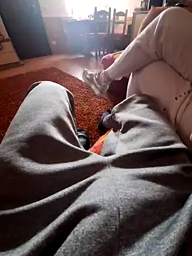 LaRosaDelDeserto online show from December 14, 2024, 12:33 pm