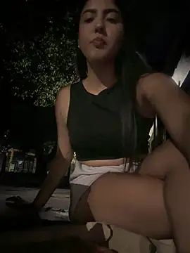 MarianaBenz online show from March 6, 2025, 11:53 pm