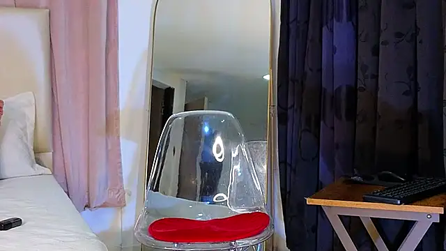 KristennBlue online show from February 8, 2025, 1:54 am