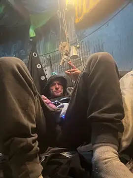 Snapshot of Followthepiper chatting on October 7, 2025, 3:31 pm Followthepiper online show from October 7, 2025, 3:31 pm