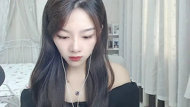 Snapshot of Jenny-Z chatting on May 20, 2026, 1:56 am Jenny-Z online show from May 20, 2026, 1:56 am