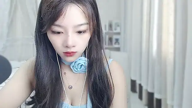 Jenny-Z online show from July 28, 2026, 1:34 am