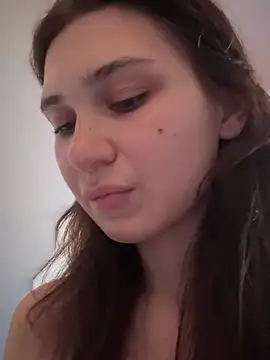 QuitieLia online show from January 26, 2025, 1:47 pm