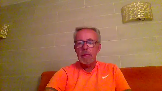 tuggy59 online show from November 30, 2025, 5:33 am