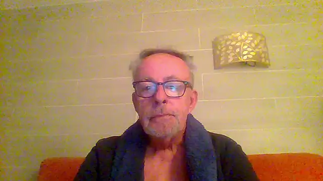 tuggy59 online show from February 14, 2026, 6:21 am