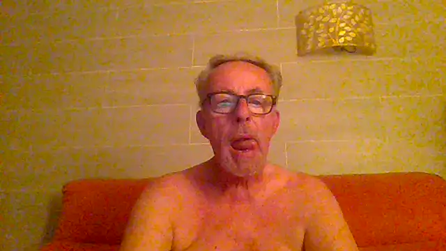 tuggy59 online show from July 28, 2026, 5:03 am