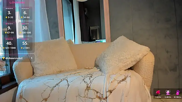 Snapshot of Sassy_Teen chatting on September 28, 2025, 8:20 am Sassy Teen online show from September 28, 2025, 8:20 am