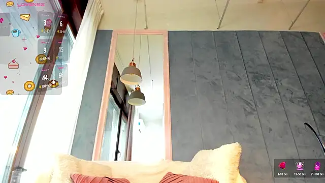 Snapshot of Sassy_Teen chatting on February 4, 2026, 8:42 am Sassy Teen online show from February 4, 2026, 8:42 am